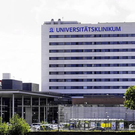 مركز السرطان في فرانكفورت أم ماين بالتعاون مع جامعة غوته