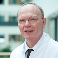 Dr. med. Axel Stang Axel Stang