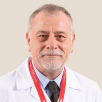 Врач-стоматолог Незихи Байик Незихи Байик